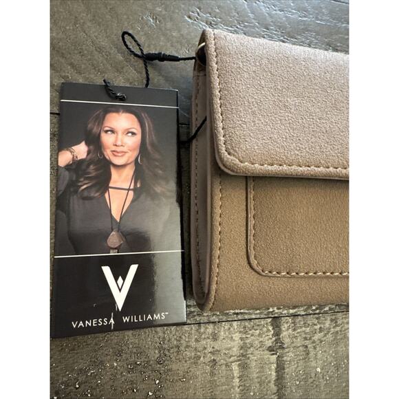 Vanessa William NWT Tan Wallet Wristlet Suede Snap Over - Picture 2 of 6